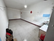 柳林龙王庙沙源格朗1路，坡上第一个院子160号房屋出租，包暖