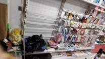 文具店不干了，货架出售有要的便宜处理