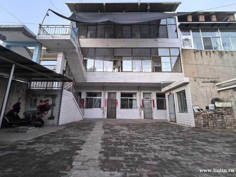 房屋出租!!! 锄沟龙门塔煤矿附近: 大单间,大单间,大单间 房屋出租!!! 锄沟龙门塔煤矿附近: 大单间,大单间,大单间
