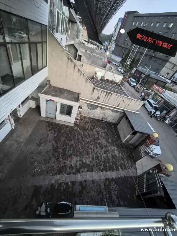 房屋出租!!! 锄沟龙门塔煤矿附近: 大单间,大单间,大单间 房屋出租!!! 锄沟龙门塔煤矿附近: 大单间,大单间,大单间