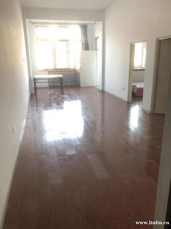 【房屋出租】6楼套间七楼单间 【屋内配置】步梯 独立卫生间 【房屋出租】6楼套间七楼单间 【屋内配置】步梯 独立卫生间