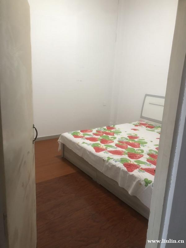 【房屋出租】6楼套间七楼单间 【屋内配置】步梯 独立卫生间 【房屋出租】6楼套间七楼单间 【屋内配置】步梯 独立卫生间